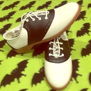 ❤️ Super Cute Saddle Shoes ❤️